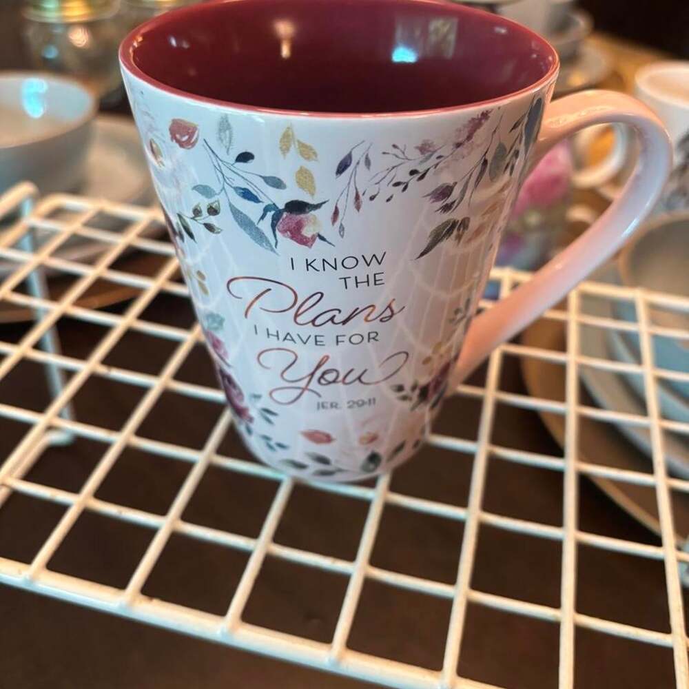 Dinnerware - Picture 2 of 4